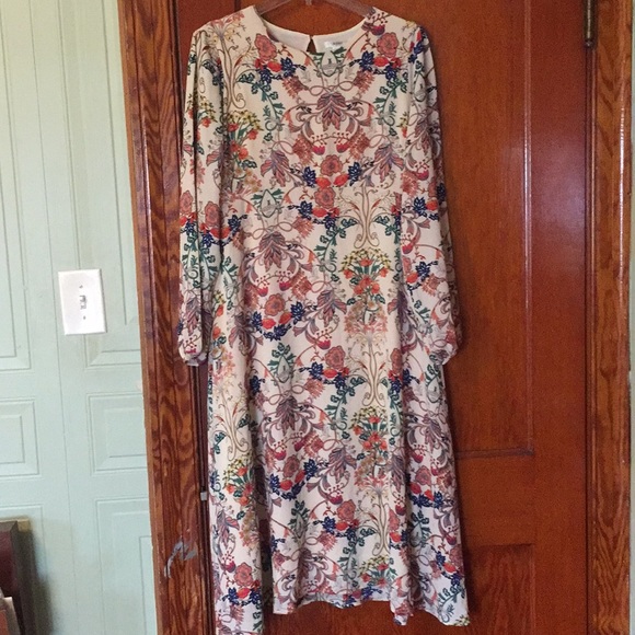 Esley Dresses & Skirts - Dress